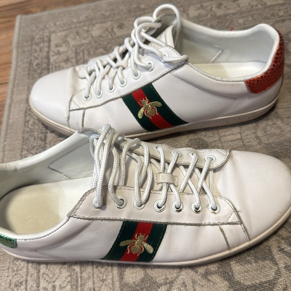 Gucci Ace Sneakers with Bee Embroidery - Picture 15 of 15